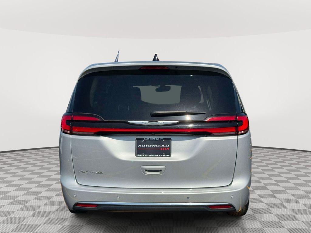 used 2023 Chrysler Pacifica car, priced at $23,171
