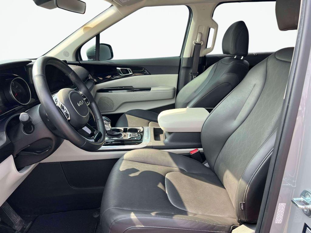used 2023 Kia Carnival car, priced at $32,932