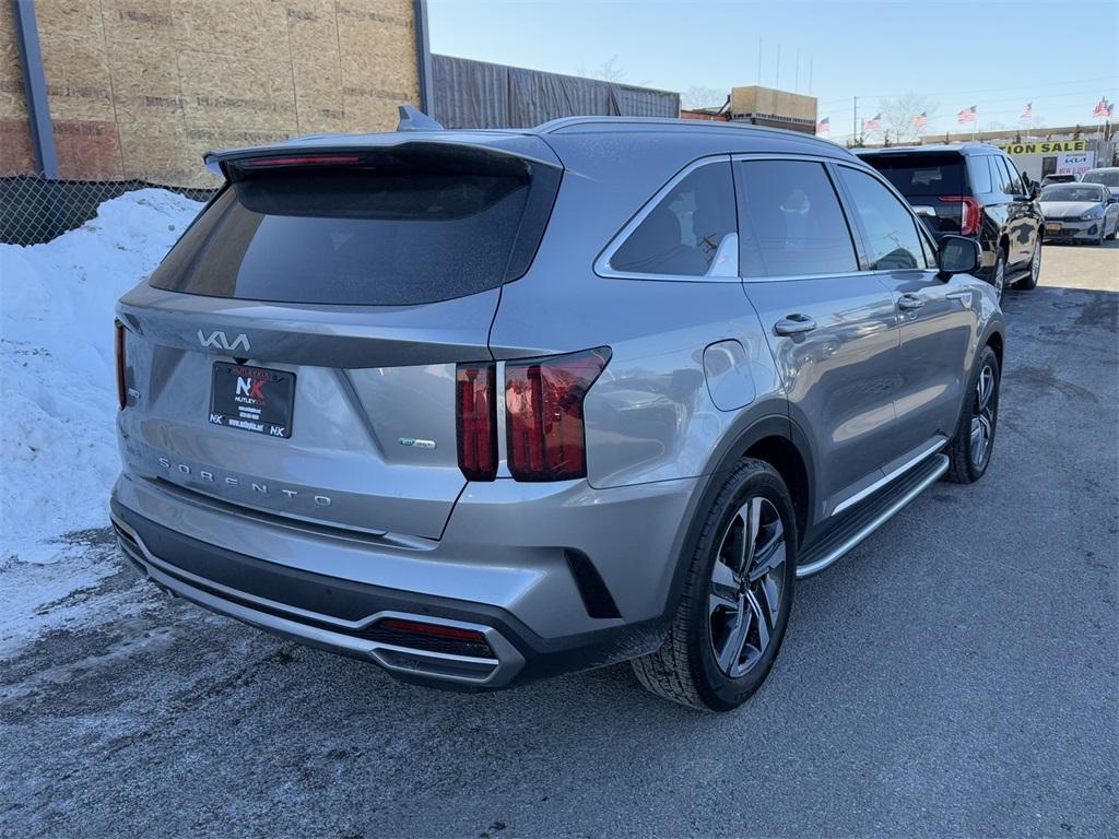 used 2022 Kia Sorento Plug-In Hybrid car, priced at $27,678