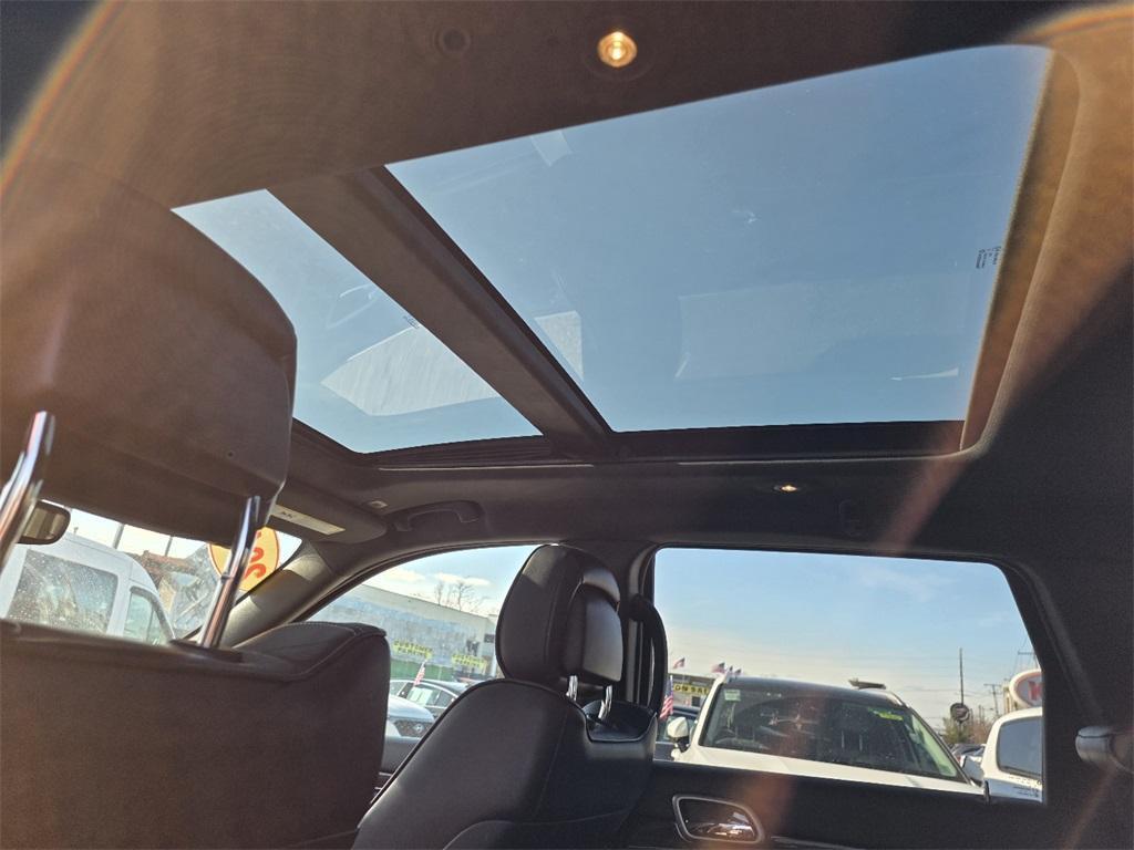 used 2017 Jeep Grand Cherokee car, priced at $14,560