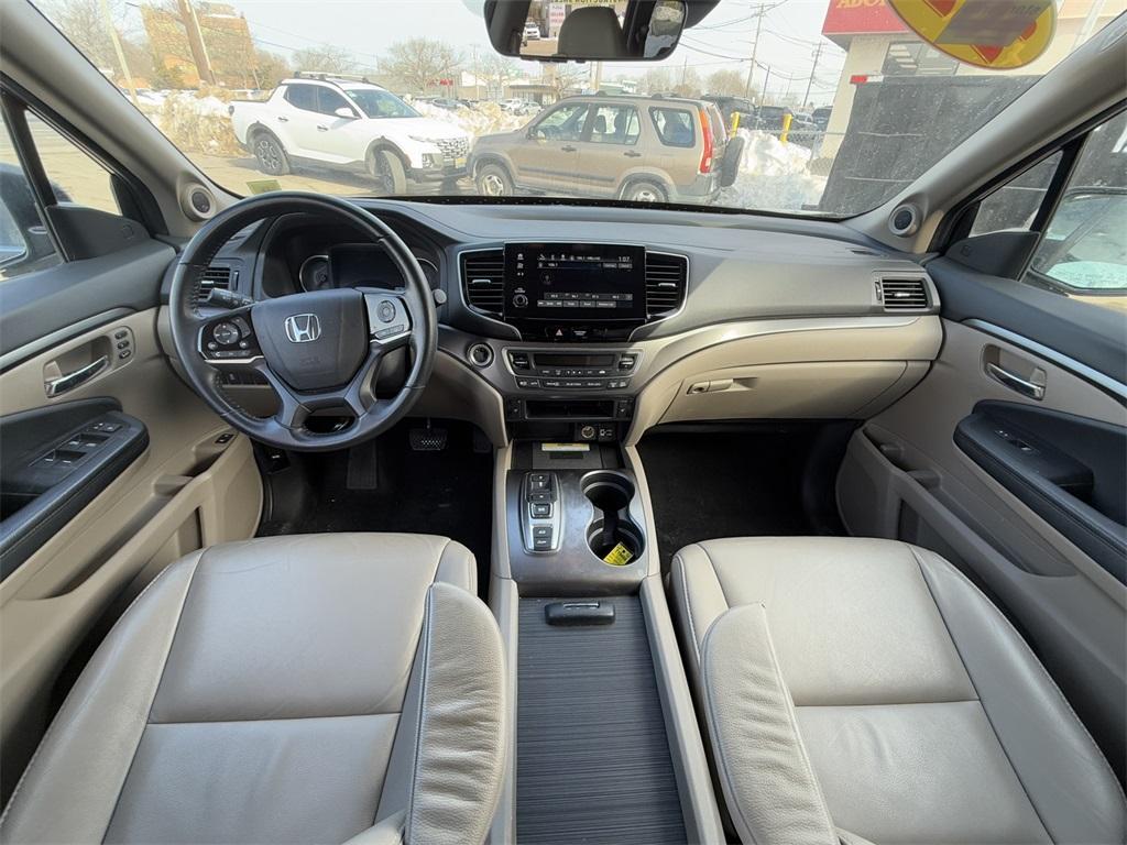 used 2022 Honda Pilot car, priced at $28,305