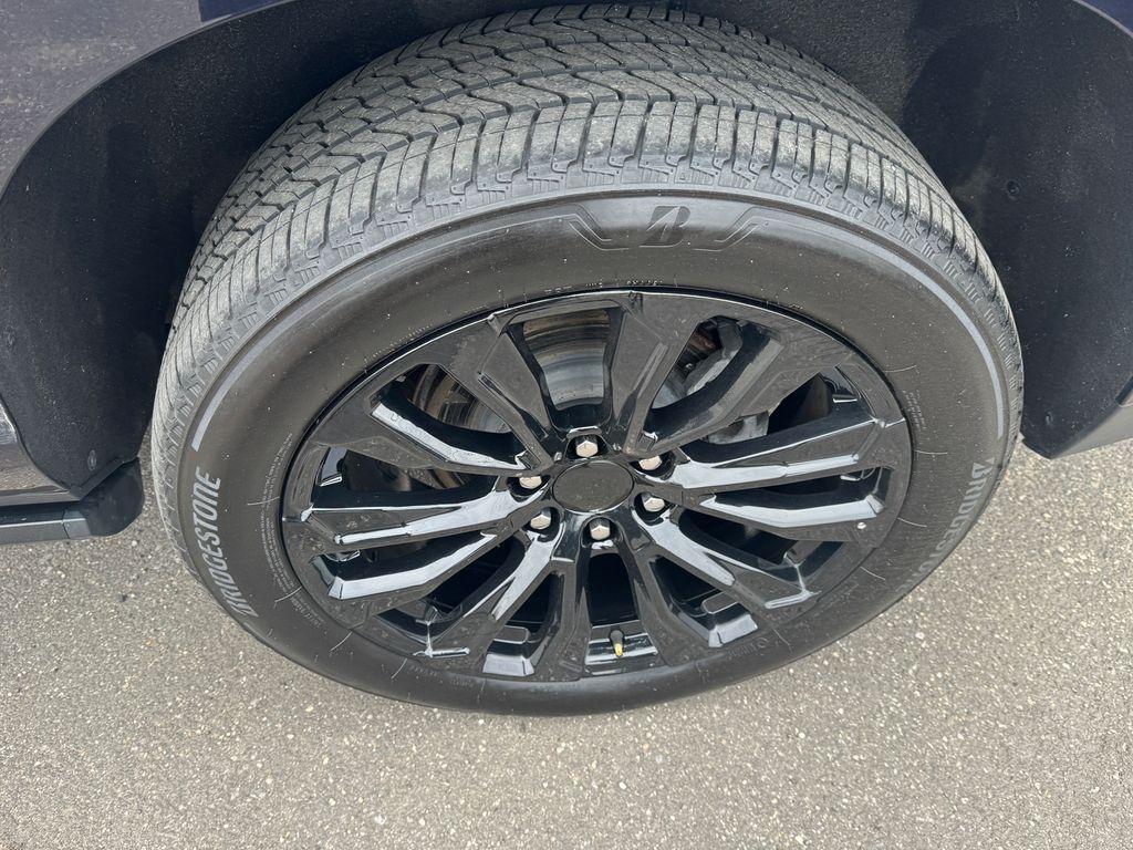 used 2023 GMC Yukon XL car, priced at $62,151