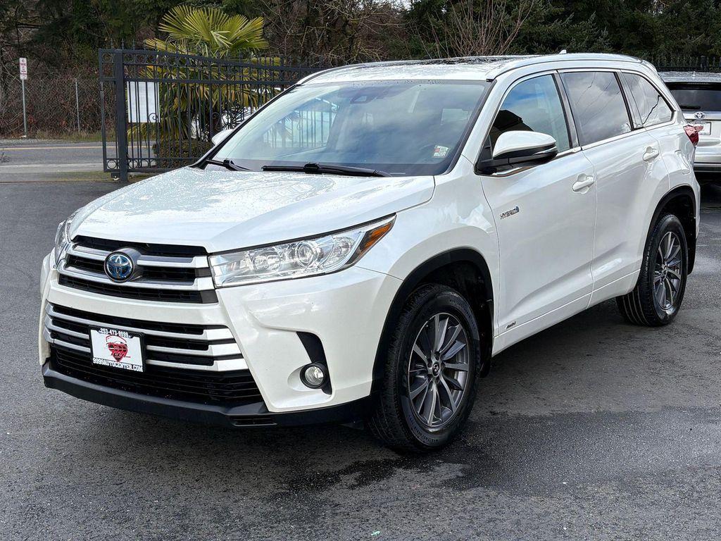 used 2017 Toyota Highlander Hybrid car, priced at $19,995