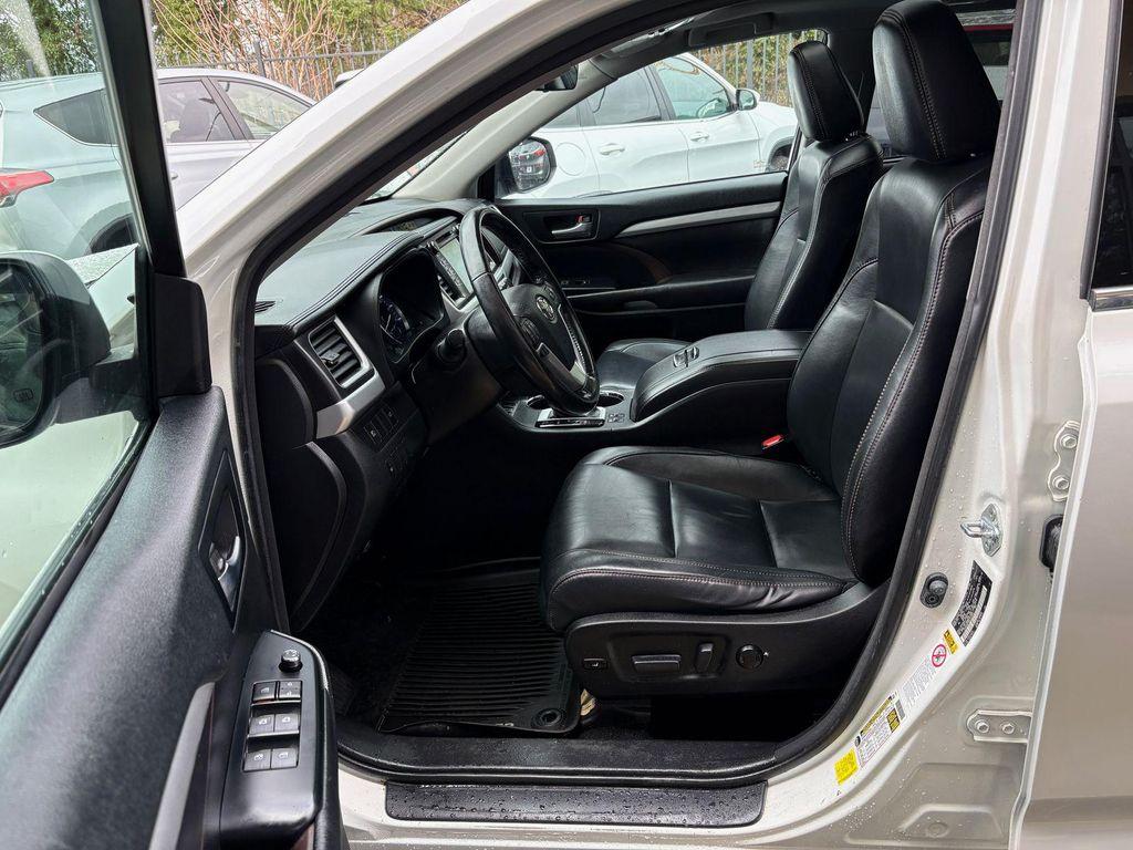 used 2017 Toyota Highlander Hybrid car, priced at $19,995