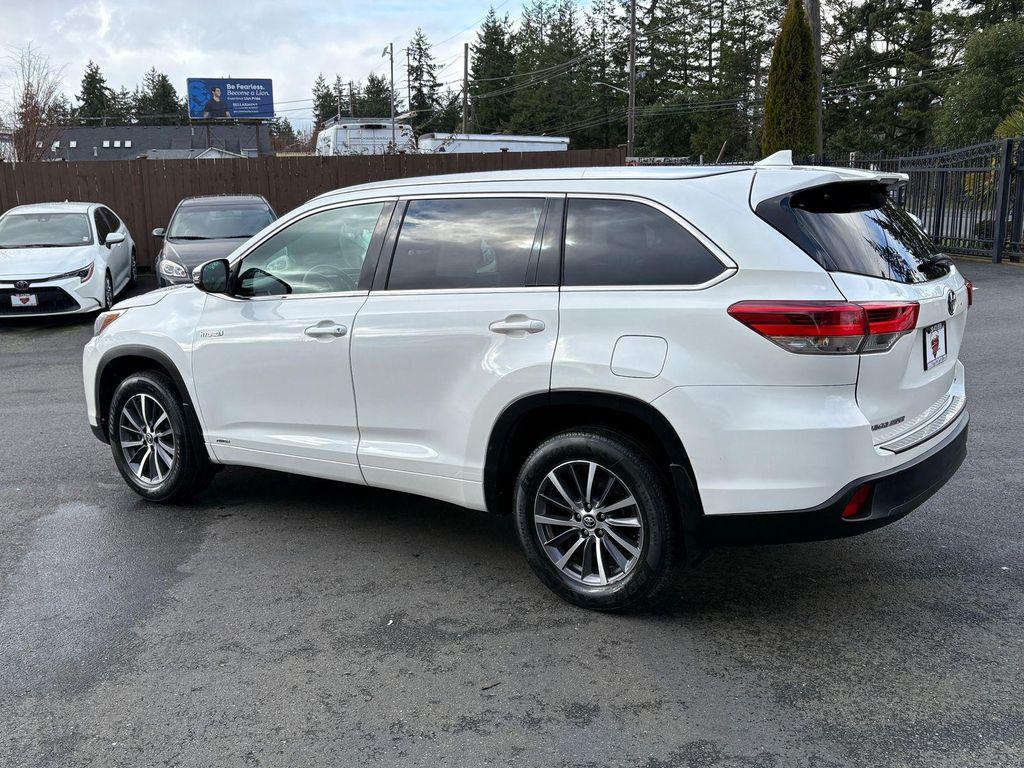 used 2017 Toyota Highlander Hybrid car, priced at $19,995