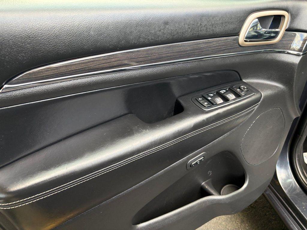 used 2016 Jeep Grand Cherokee car, priced at $14,995