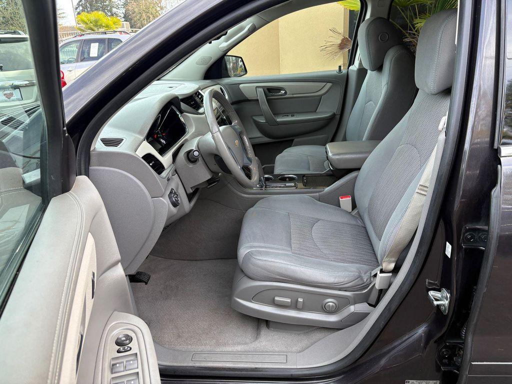used 2017 Chevrolet Traverse car, priced at $12,995