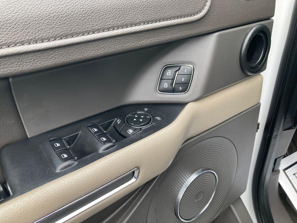 used 2019 Ford Expedition car, priced at $27,000