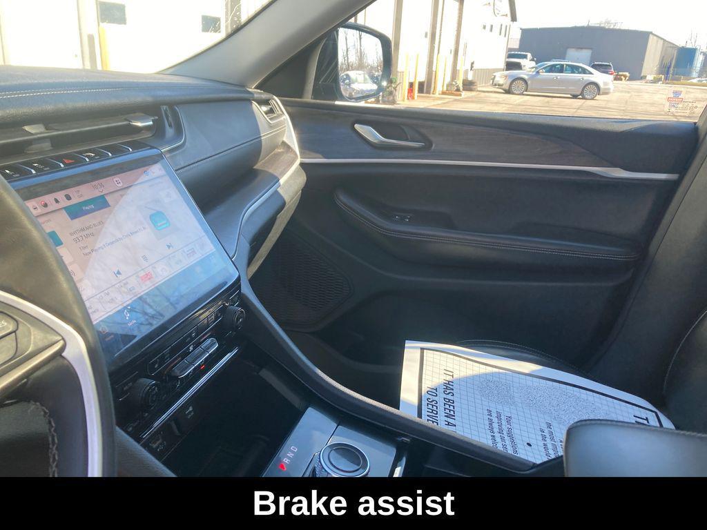 used 2023 Jeep Grand Cherokee car, priced at $31,000