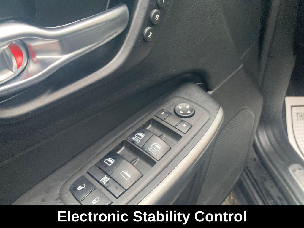 used 2021 Jeep Cherokee car, priced at $19,000