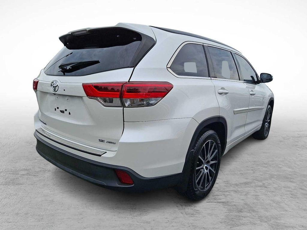 used 2018 Toyota Highlander car, priced at $26,087