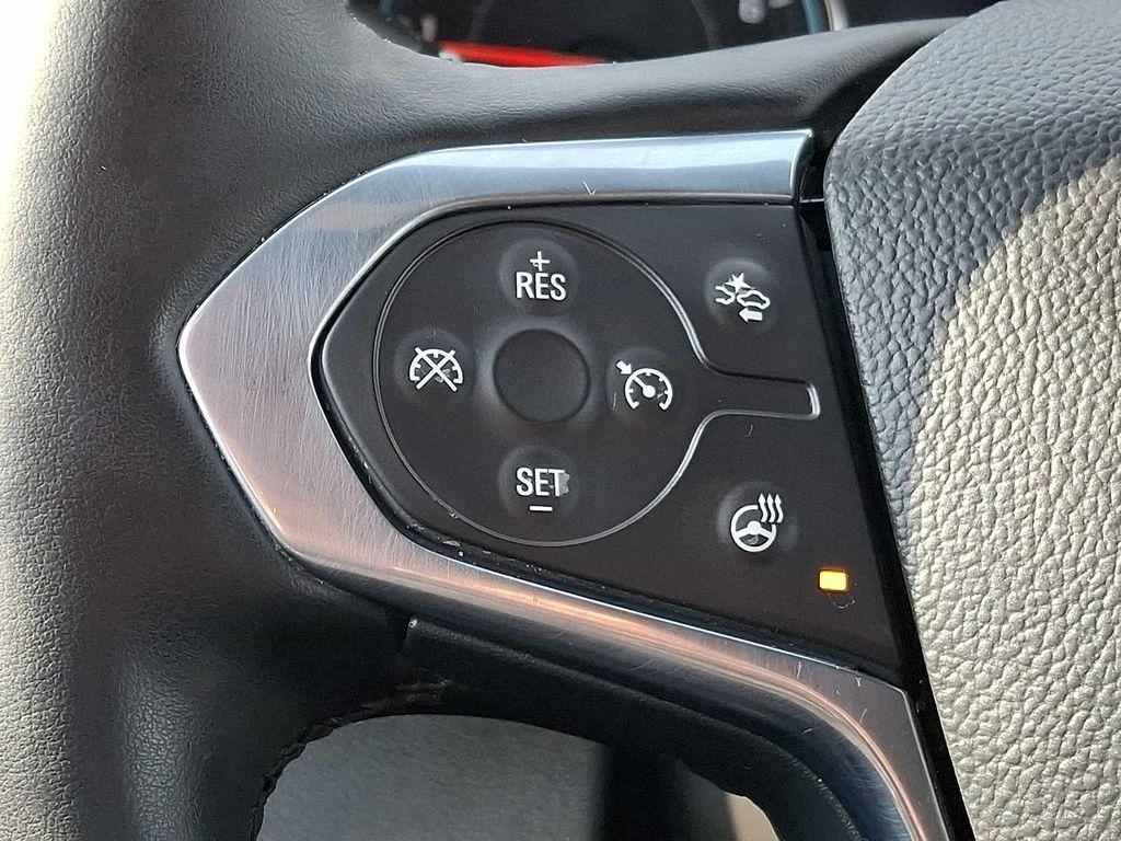 used 2023 Chevrolet Traverse car, priced at $28,589