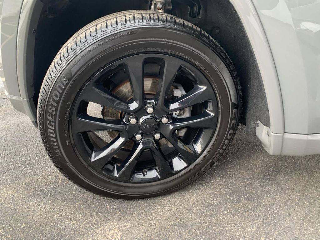 used 2020 Jeep Grand Cherokee car, priced at $17,000