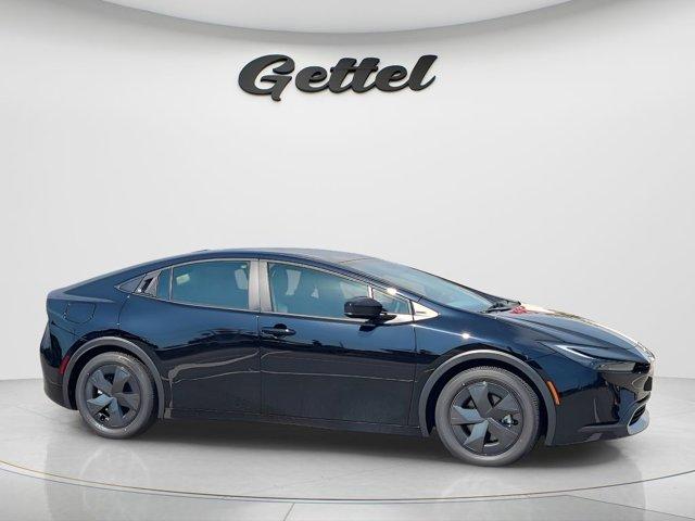 new 2025 Toyota Prius Plug-In Hybrid car, priced at $33,632