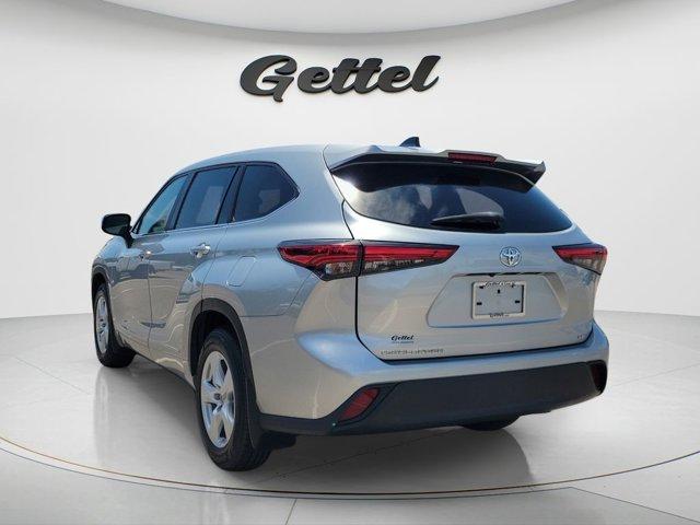 used 2023 Toyota Highlander car, priced at $30,277