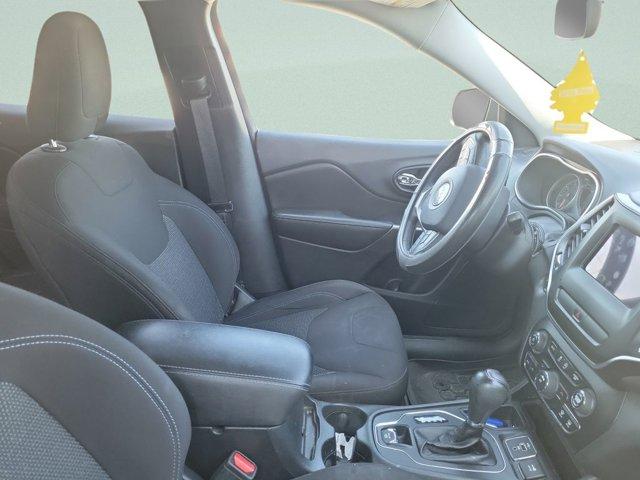 used 2019 Jeep Cherokee car, priced at $7,899