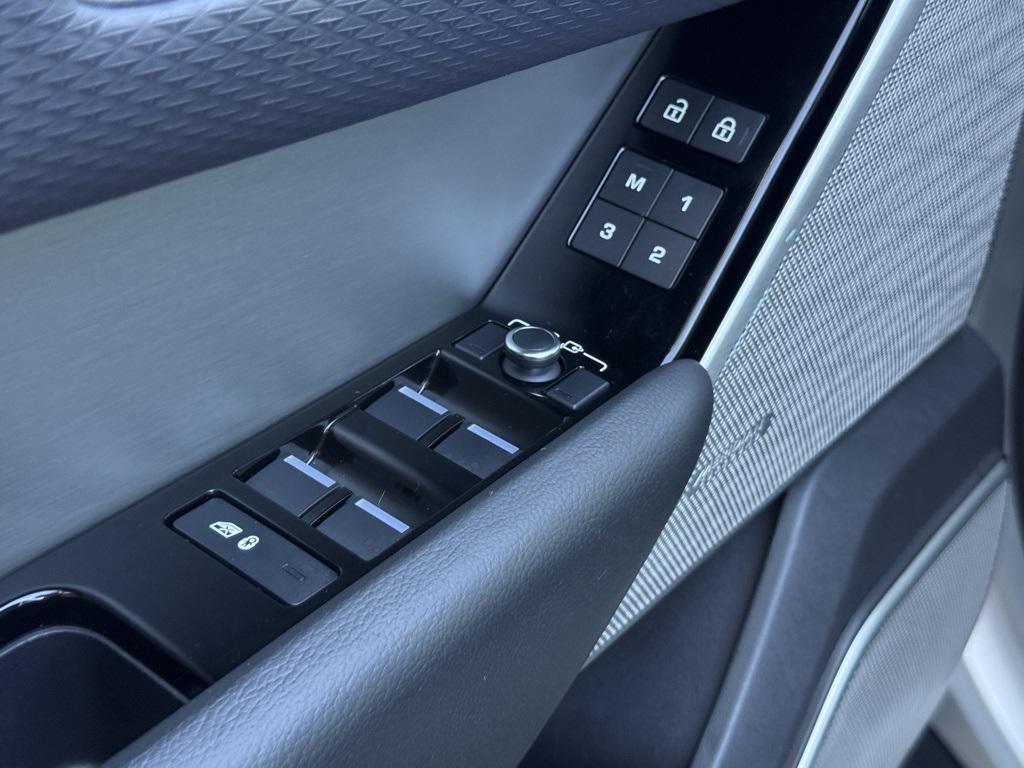 used 2021 Land Rover Range Rover Velar car, priced at $29,581