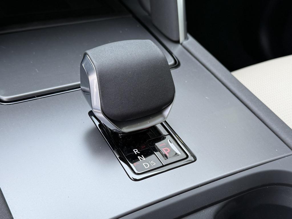 new 2025 Land Rover Discovery Sport car, priced at $51,125