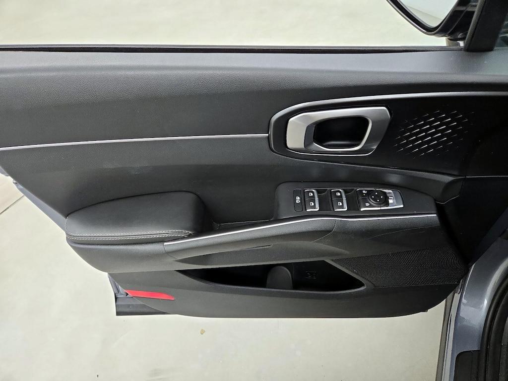 used 2024 Kia Sorento car, priced at $26,998