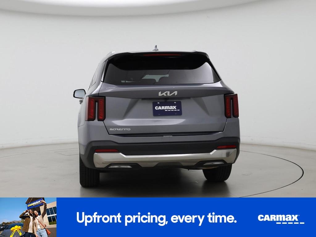 used 2024 Kia Sorento car, priced at $26,998