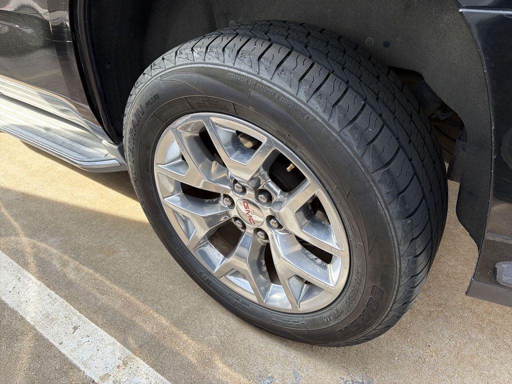 used 2015 GMC Yukon car, priced at $11,981