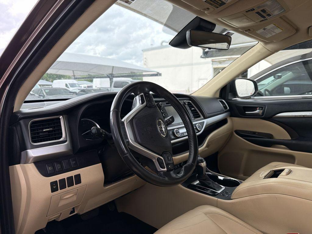 used 2019 Toyota Highlander car, priced at $18,781