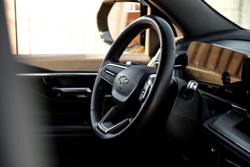 used 2025 Chevrolet Suburban car, priced at $54,781