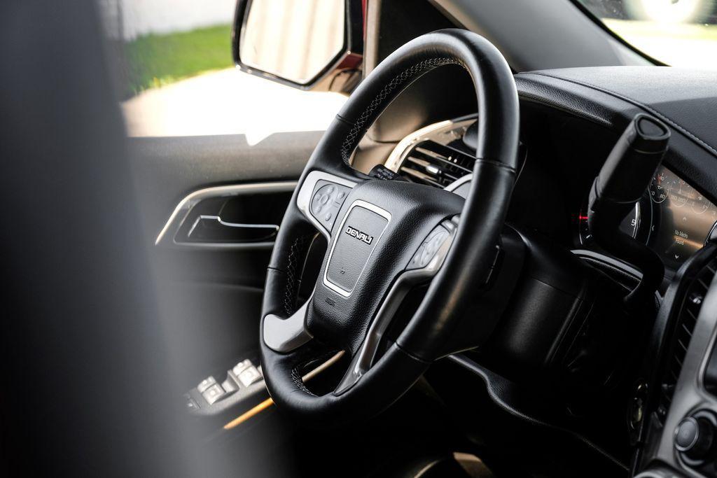 used 2017 GMC Yukon XL car, priced at $22,981