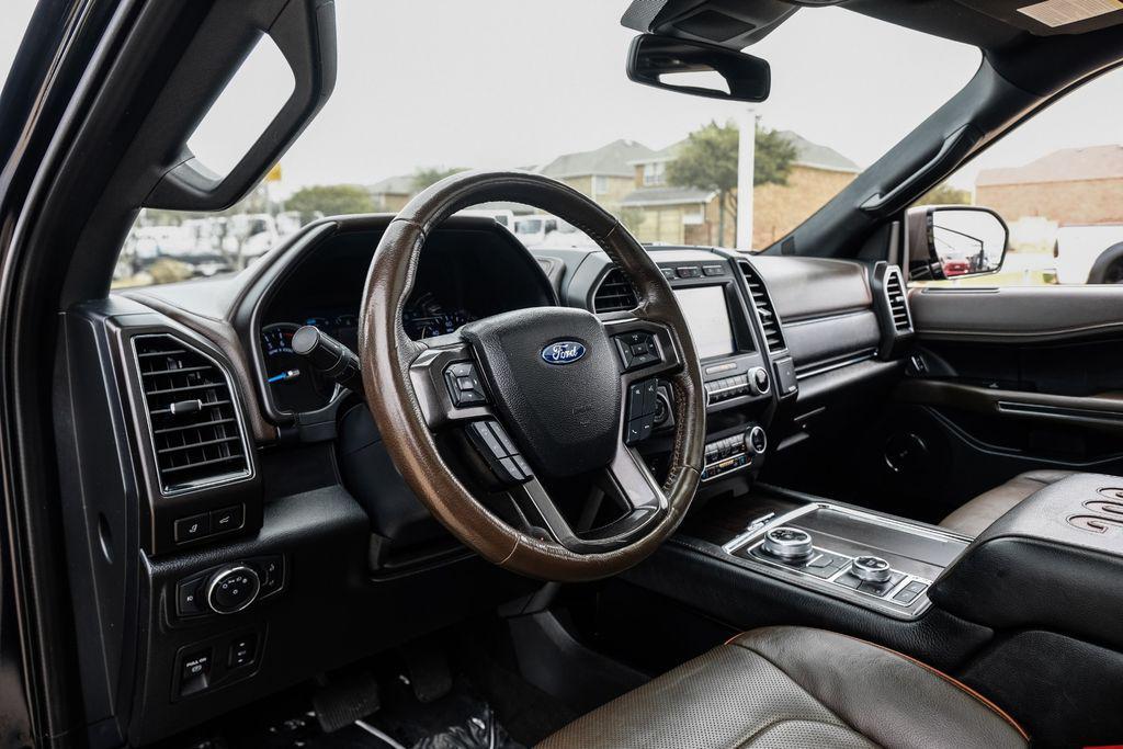 used 2021 Ford Expedition car, priced at $29,981
