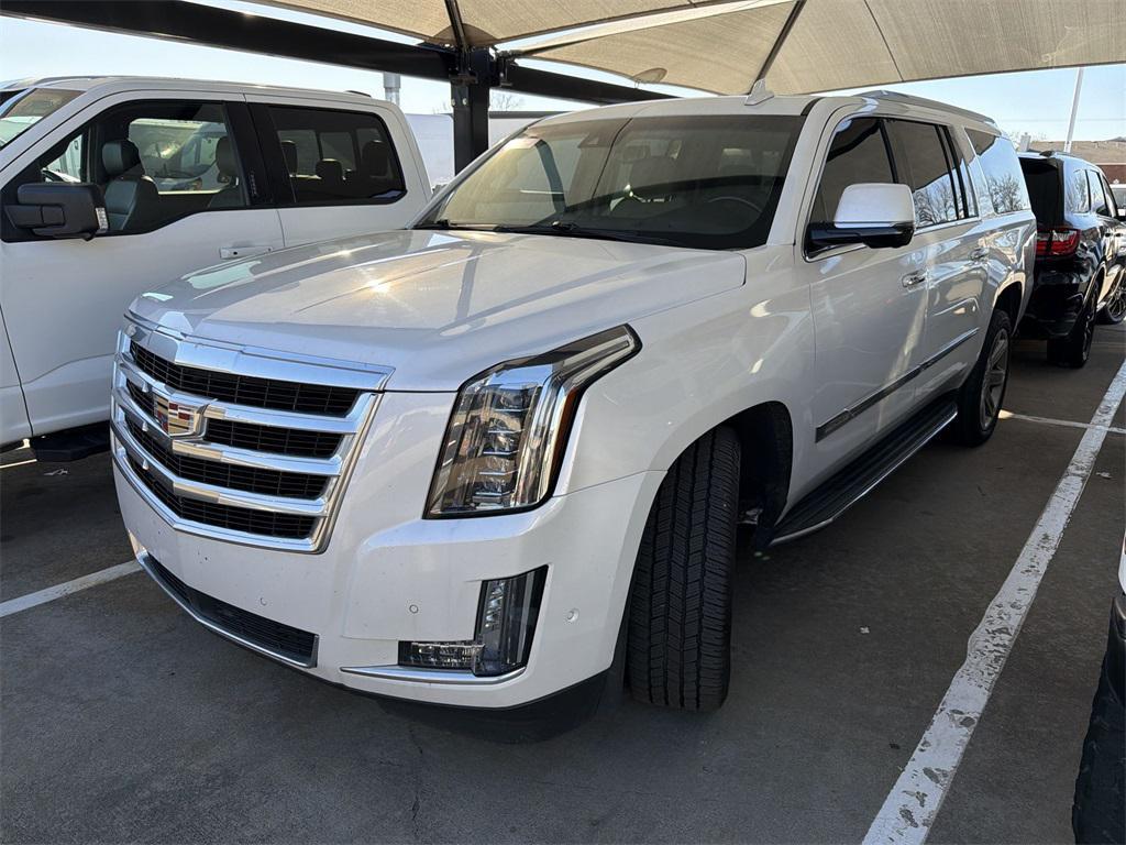used 2020 Cadillac Escalade ESV car, priced at $34,981