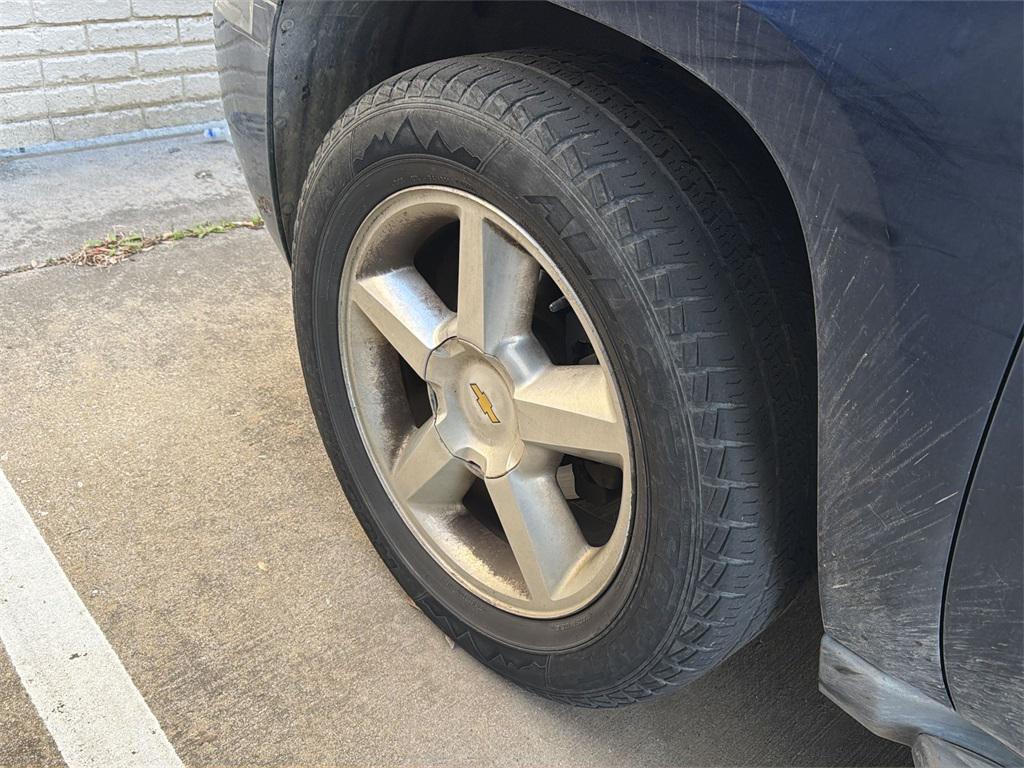 used 2011 Chevrolet Avalanche car, priced at $9,881