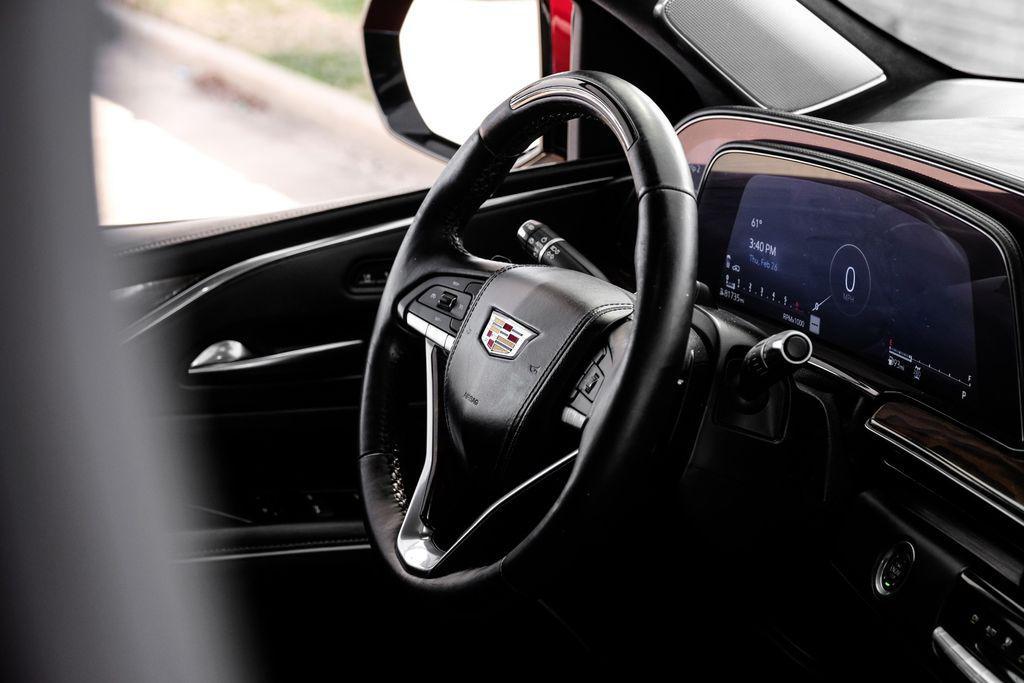 used 2021 Cadillac Escalade ESV car, priced at $52,781