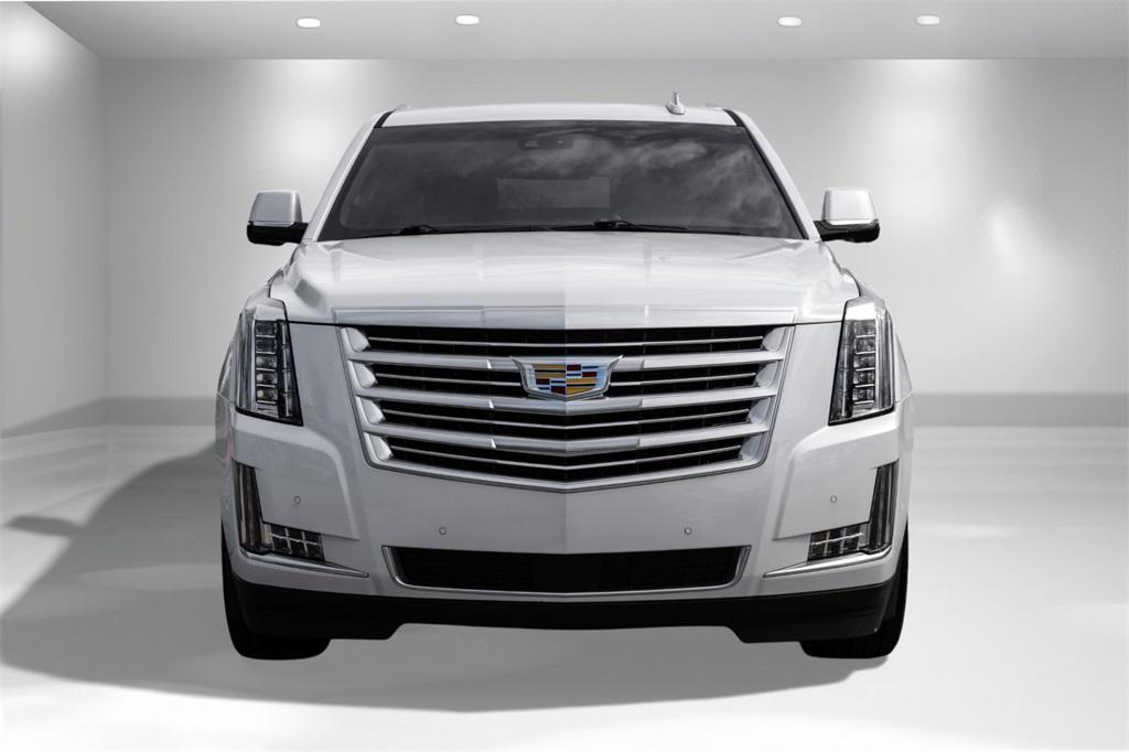 used 2020 Cadillac Escalade ESV car, priced at $36,781