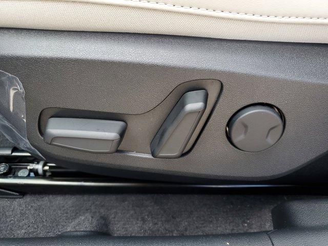 new 2025 Kia EV6 car, priced at $52,175