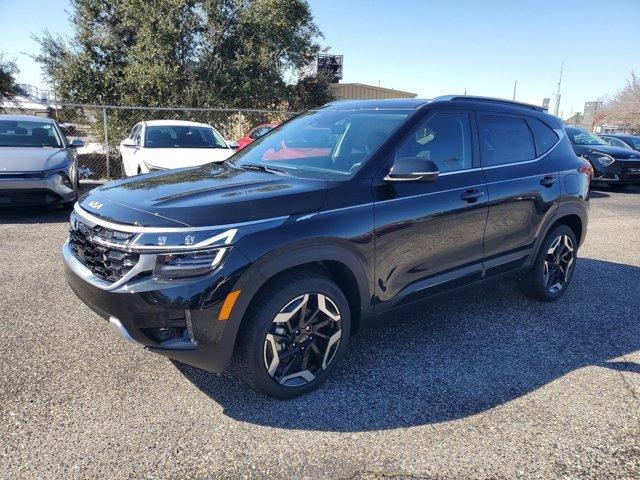 used 2025 Kia Seltos car, priced at $33,850