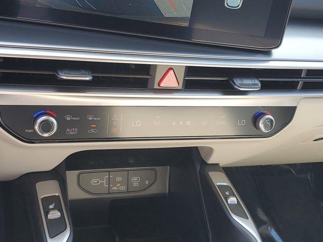 new 2026 Kia Sorento car, priced at $38,070