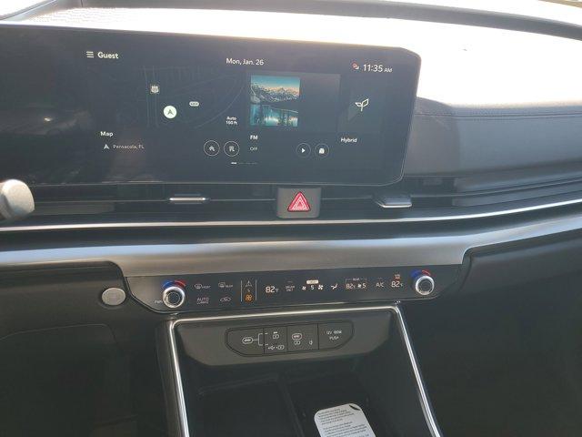 new 2026 Kia Carnival Hybrid car, priced at $52,130