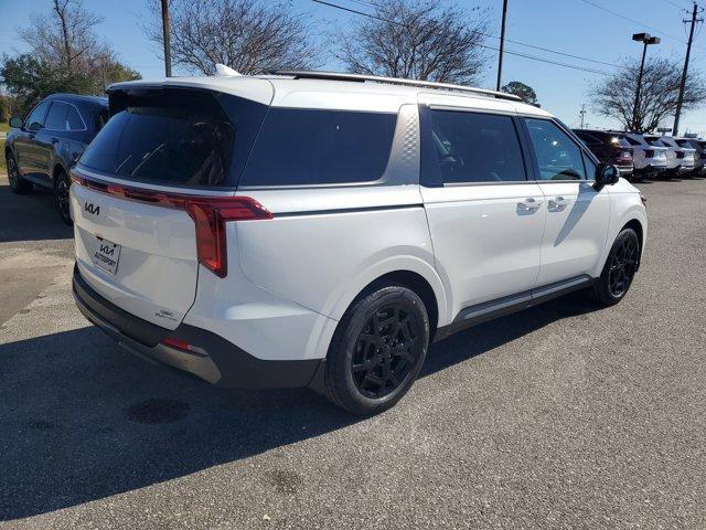 new 2026 Kia Carnival Hybrid car, priced at $52,130