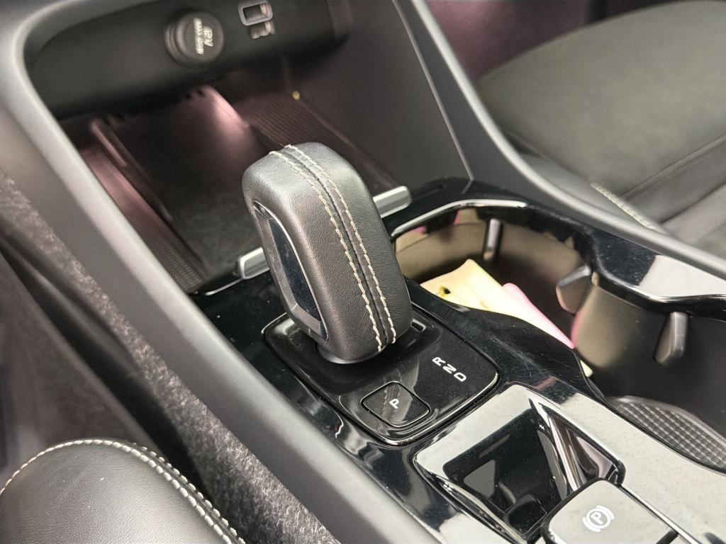 used 2021 Volvo XC40 car, priced at $24,693