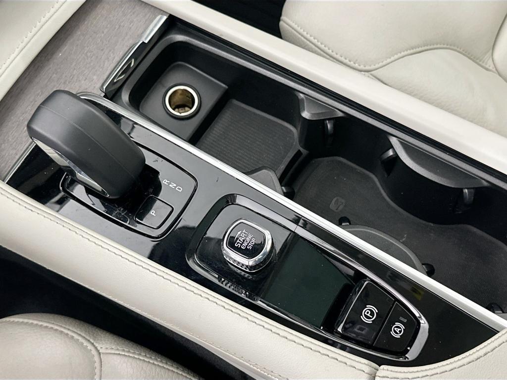 used 2023 Volvo XC90 car, priced at $38,512