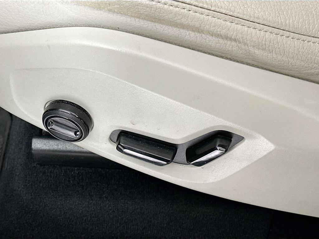 used 2023 Volvo XC90 car, priced at $38,512