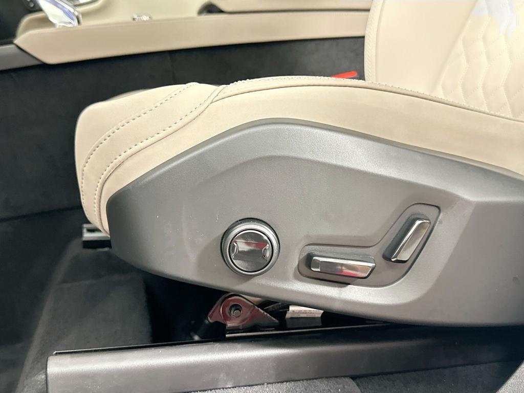 new 2025 Volvo XC90 Plug-In Hybrid car, priced at $63,485