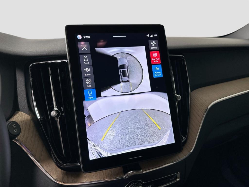 new 2026 Volvo XC60 car, priced at $57,985
