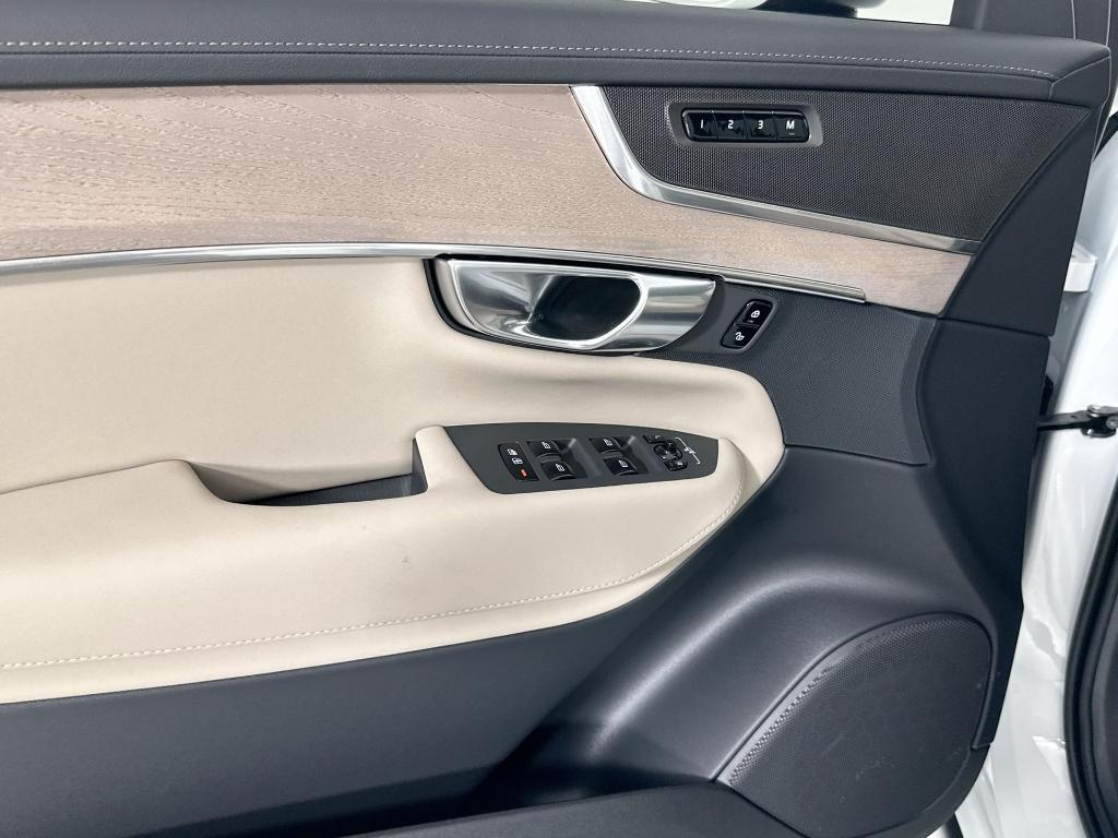 new 2026 Volvo XC90 car, priced at $63,145