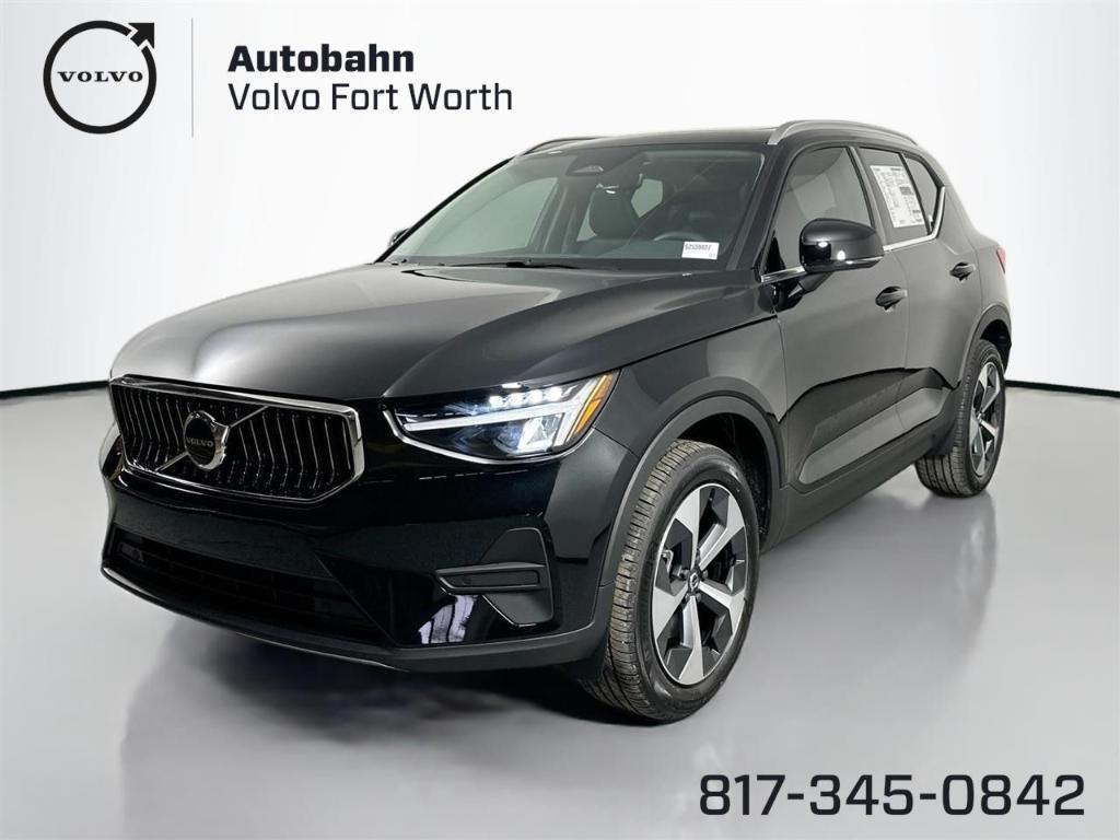 new 2025 Volvo XC40 car, priced at $39,485