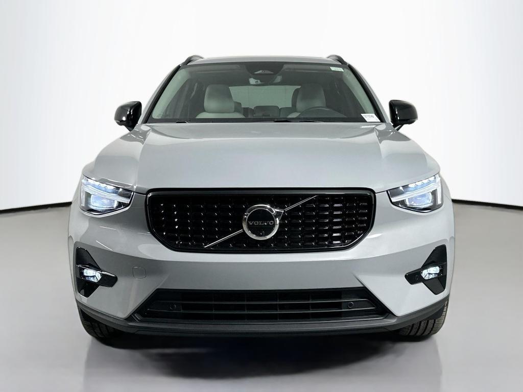 new 2026 Volvo XC40 car, priced at $50,150