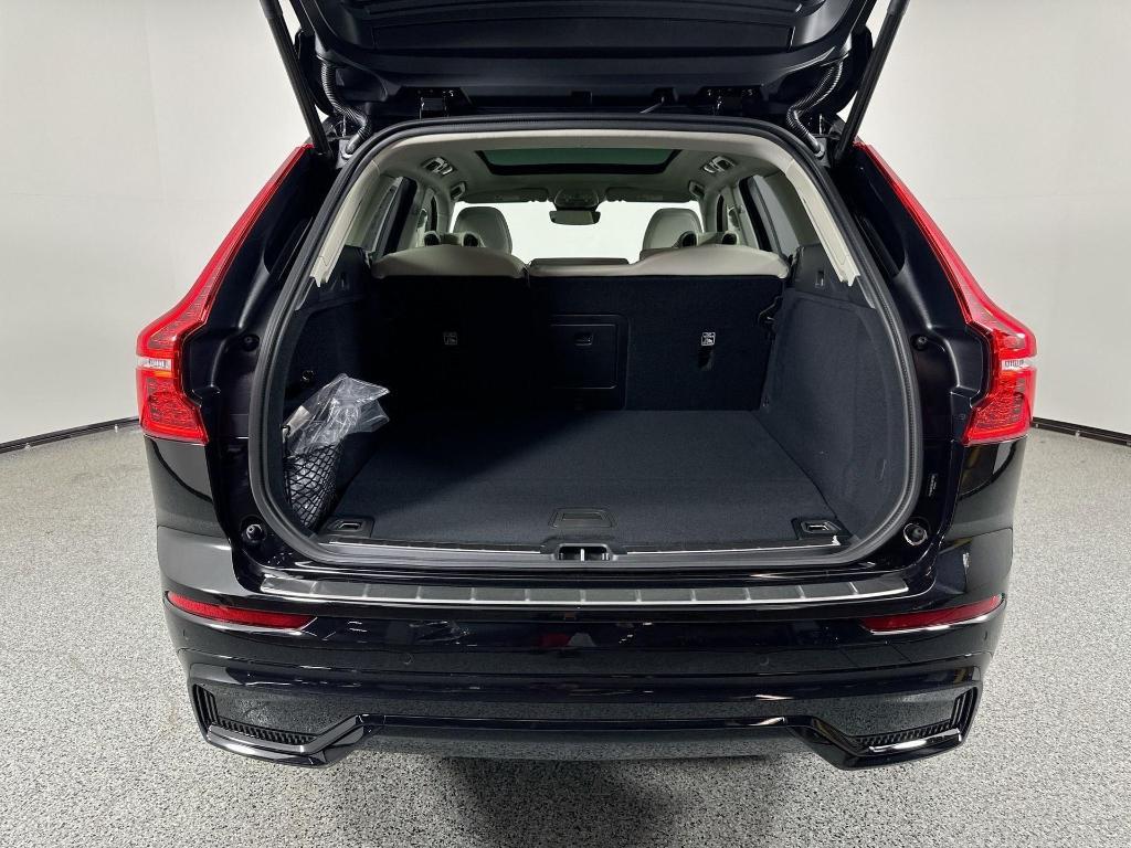 new 2025 Volvo XC60 Plug-In Hybrid car, priced at $52,435