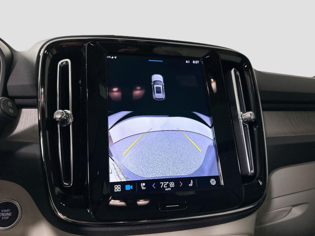 new 2025 Volvo XC40 car, priced at $39,315