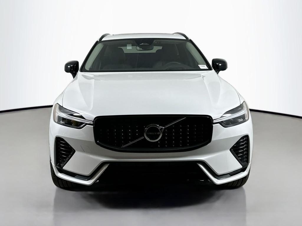 new 2025 Volvo XC60 Plug-In Hybrid car, priced at $61,250
