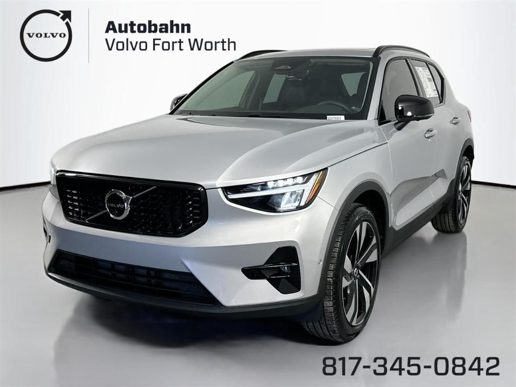 new 2025 Volvo XC40 car, priced at $39,820